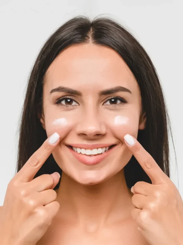 Perfect Glow Facial Cleanser - Image 4